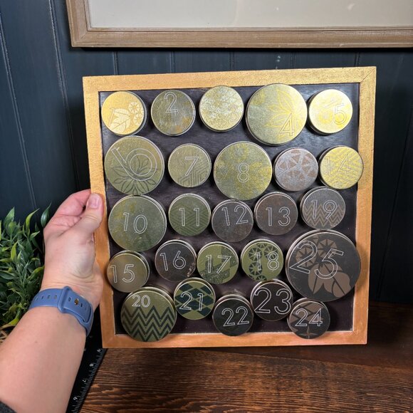 Starbucks Magnetic Tin 25-Day Holiday Advent Calendar - Empty Reusable Tins - Picture 2 of 16